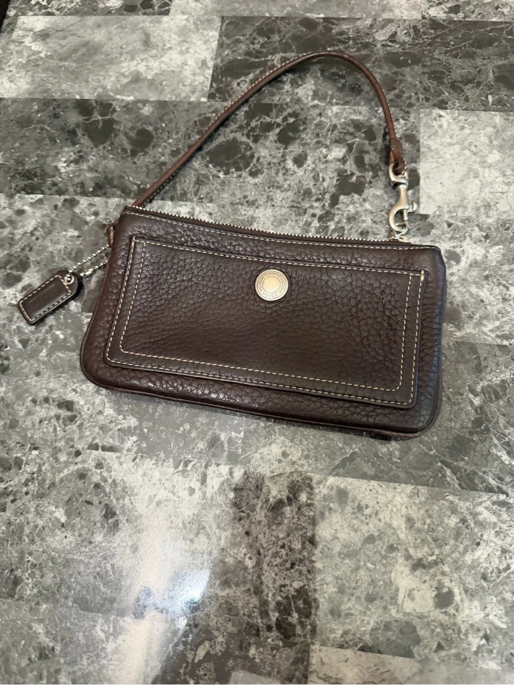 GENUINE VINTAGE BROWN PEBBLED LEATHER COACH WRISTLET WALLET HANG TAG